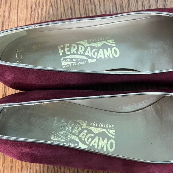 Salvatore Ferragamo Florence 7.5 A Maroon Bergundy Suede Heels - Picture 4 of 8